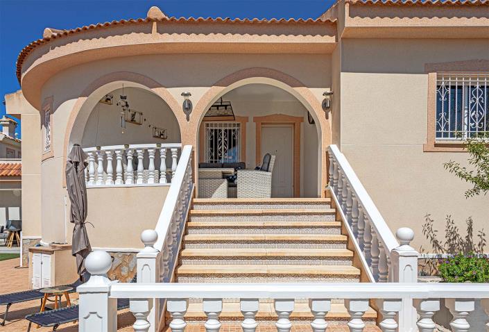 Image No.16-3 Bed Villa / Detached for sale