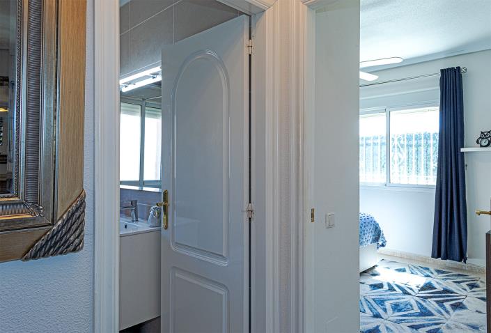 Image No.27-3 Bed Villa / Detached for sale