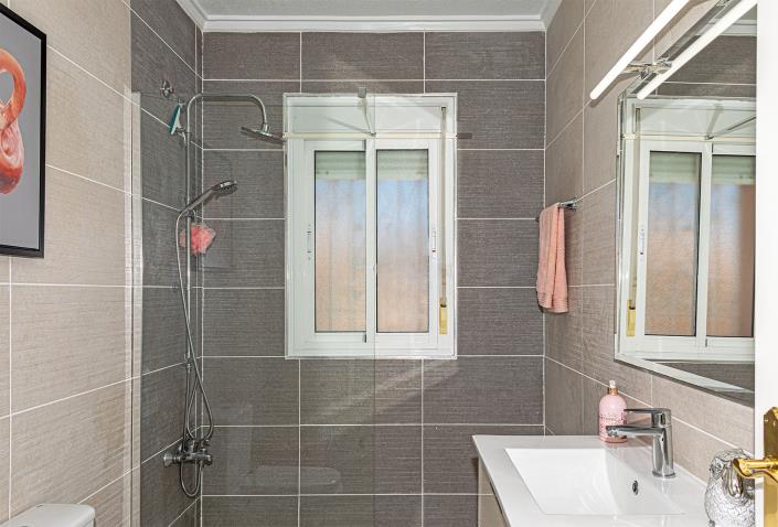 Image No.30-3 Bed Villa / Detached for sale