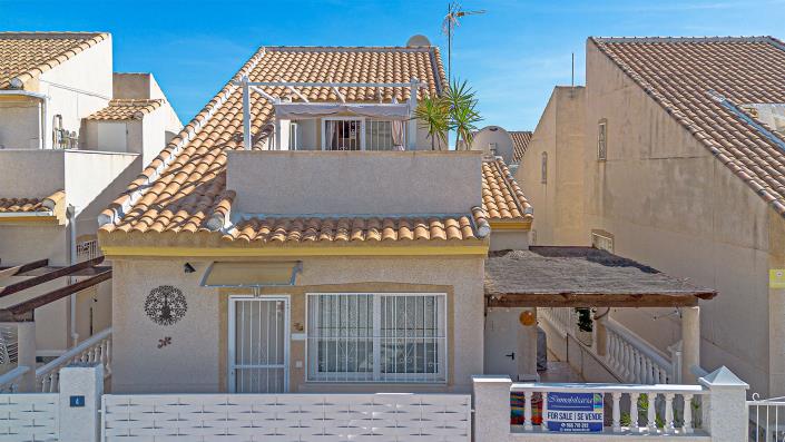 Image No.1-3 Bed Villa / Detached for sale