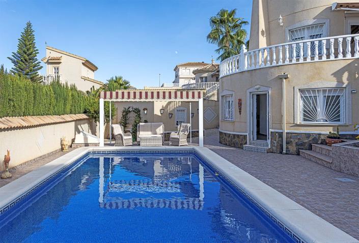 Image No.4-4 Bed Villa / Detached for sale