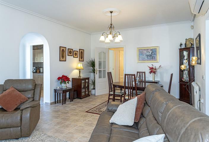 Image No.23-4 Bed Villa / Detached for sale