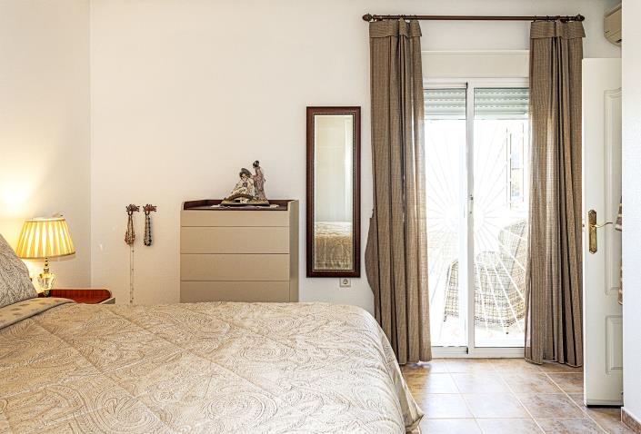 Image No.27-4 Bed Villa / Detached for sale