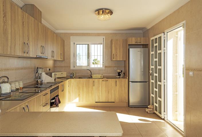 Image No.25-4 Bed Villa / Detached for sale