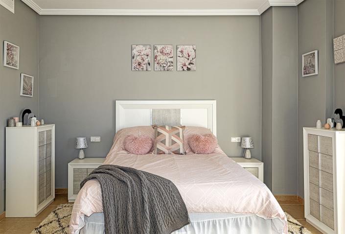 Image No.37-4 Bed Villa / Detached for sale