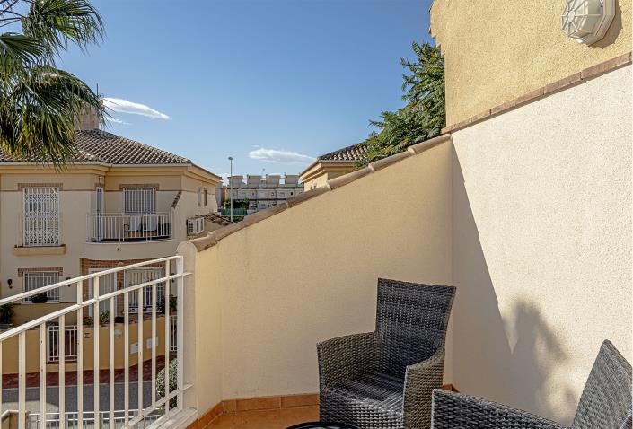 Image No.25-3 Bed Villa / Detached for sale