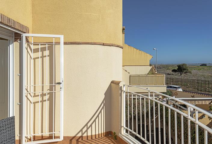 Image No.26-3 Bed Villa / Detached for sale