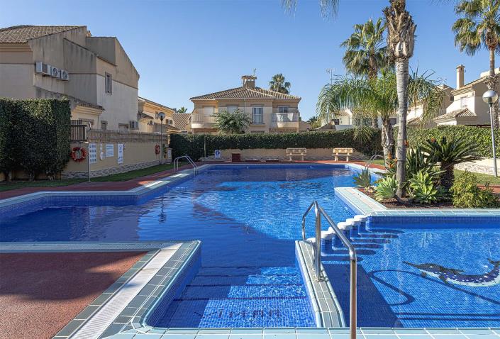 Image No.3-3 Bed Villa / Detached for sale