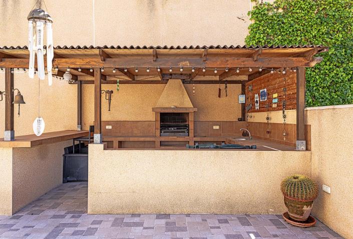 Image No.6-4 Bed Villa / Detached for sale