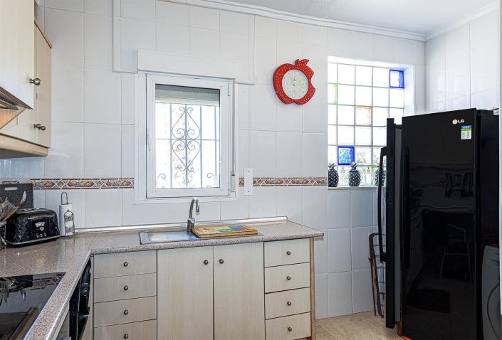 Image No.19-4 Bed Villa / Detached for sale