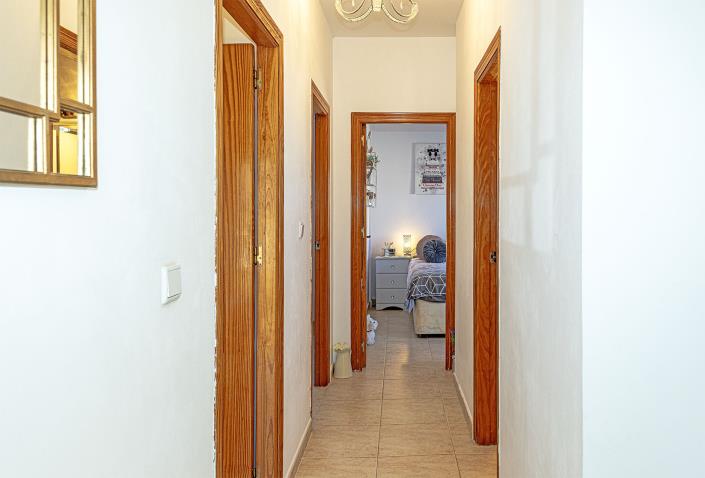 Image No.28-4 Bed Villa / Detached for sale