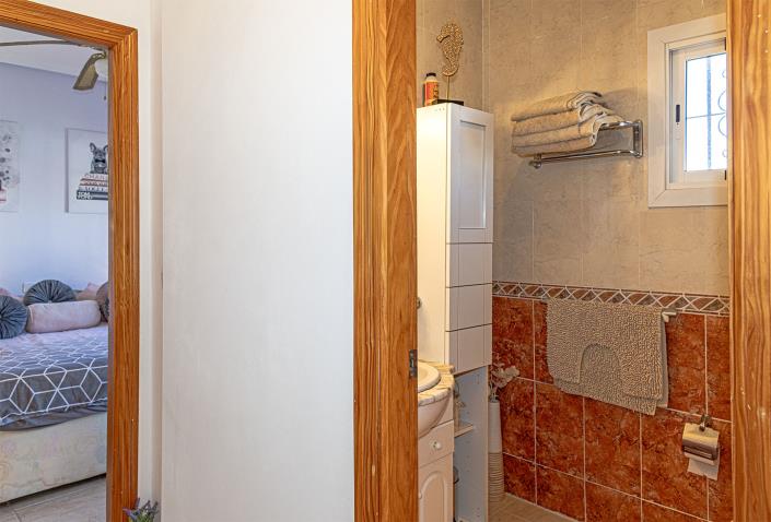 Image No.31-4 Bed Villa / Detached for sale