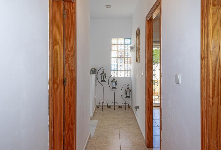 Image No.36-4 Bed Villa / Detached for sale