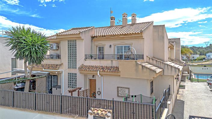 Image No.5-4 Bed Semi-Detached for sale