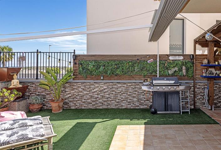 Image No.11-4 Bed Semi-Detached for sale