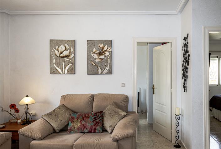 Image No.11-2 Bed Semi-Detached for sale