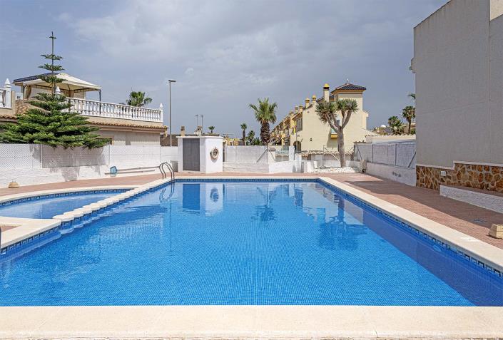 Image No.2-2 Bed Semi-Detached for sale