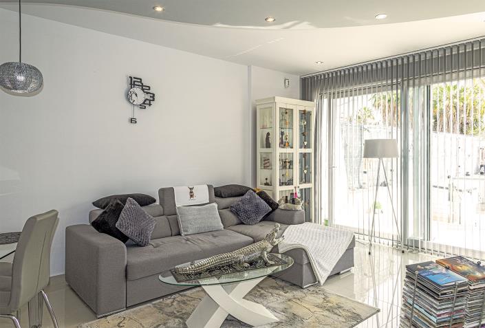 Image No.10-3 Bed Villa / Detached for sale