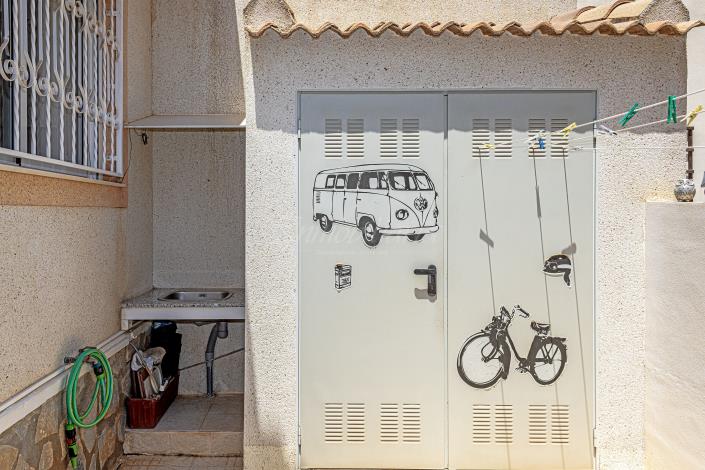 Image No.17-3 Bed Villa / Detached for sale