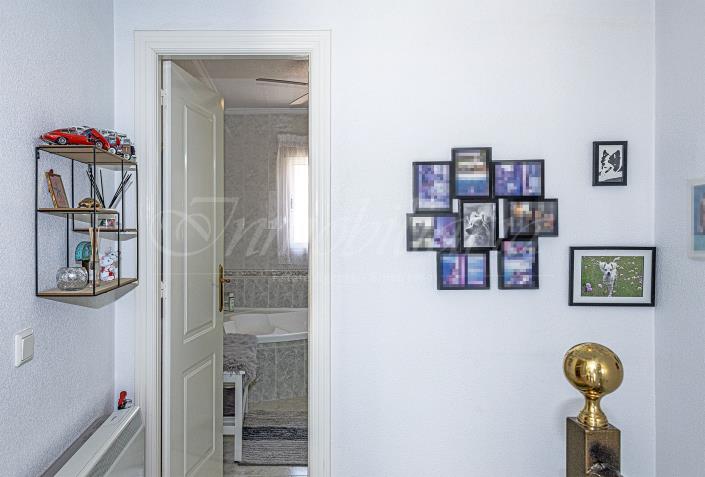 Image No.26-3 Bed Villa / Detached for sale