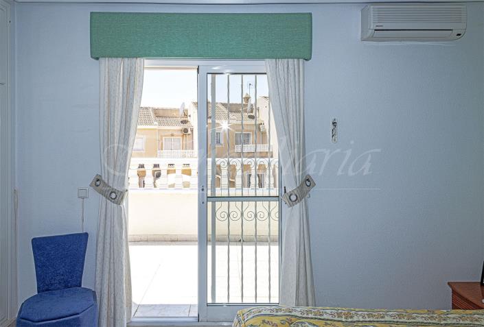 Image No.30-3 Bed Villa / Detached for sale