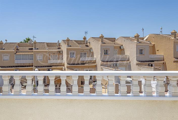 Image No.31-3 Bed Villa / Detached for sale