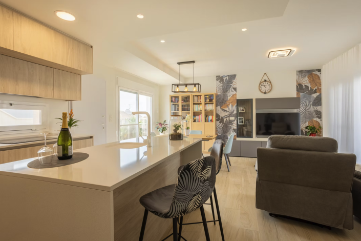 Image No.8-2 Bed Apartment for sale