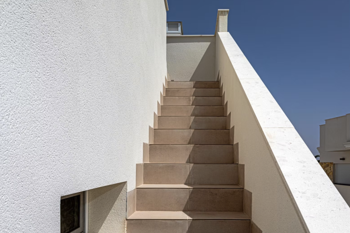 Image No.18-2 Bed Apartment for sale