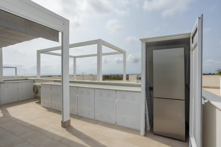 Image No.26-2 Bed Apartment for sale