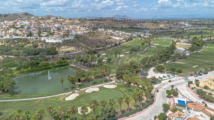 Image No.3-3 Bed Villa / Detached for sale