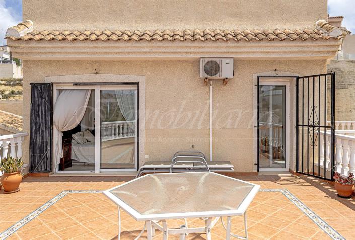 Image No.45-3 Bed Villa / Detached for sale