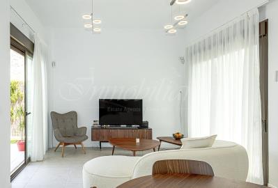 R7