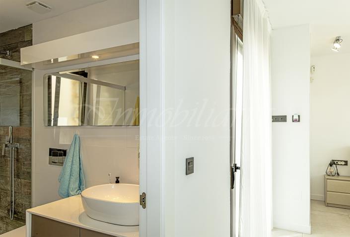 Image No.21-2 Bed Villa / Detached for sale