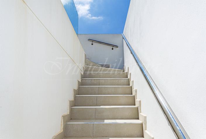 Image No.27-2 Bed Villa / Detached for sale