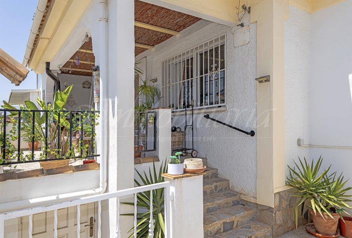 Image No.9-2 Bed Semi-Detached for sale