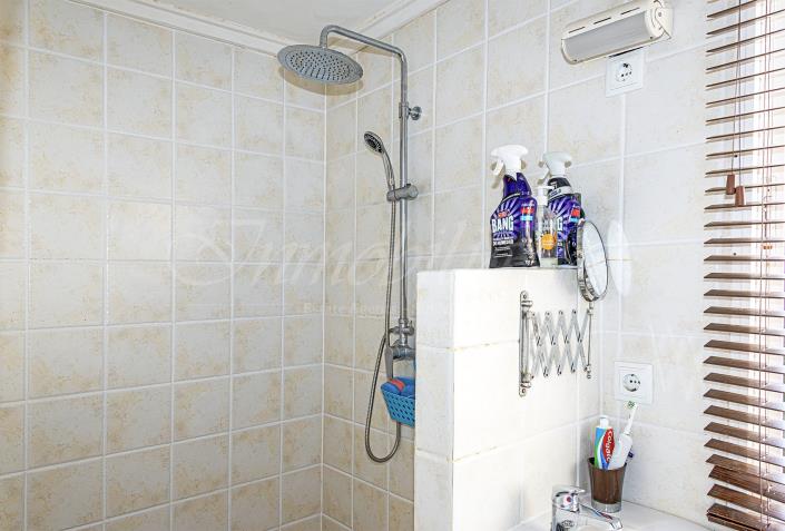 Image No.23-2 Bed Semi-Detached for sale