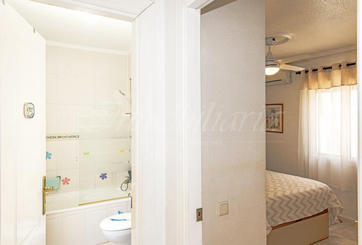 Image No.25-2 Bed Semi-Detached for sale