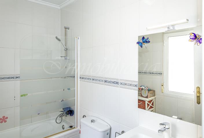 Image No.27-2 Bed Semi-Detached for sale