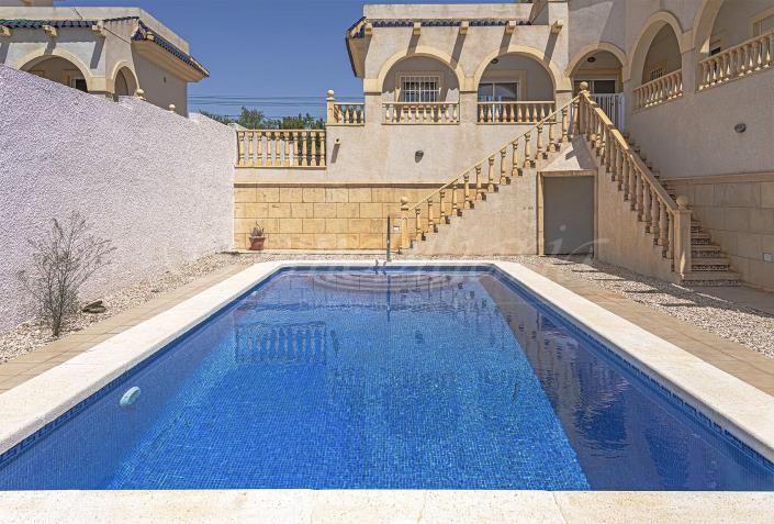 Image No.5-5 Bed Villa / Detached for sale