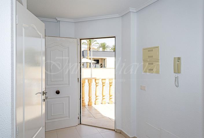 Image No.28-5 Bed Villa / Detached for sale