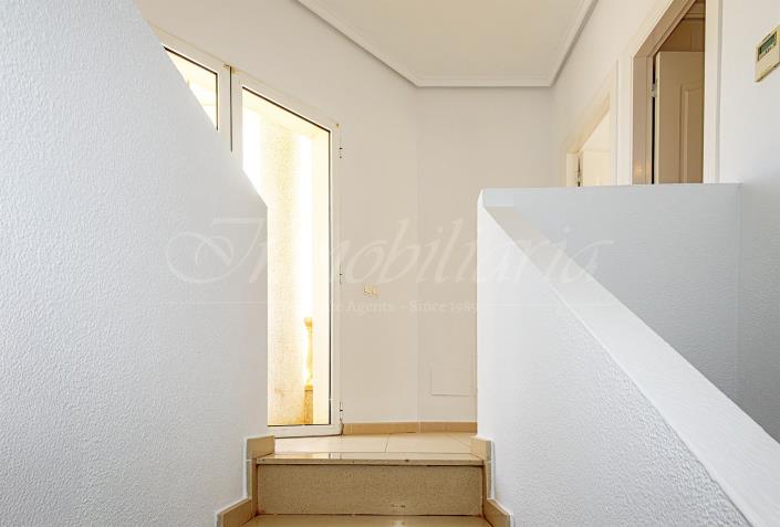 Image No.29-5 Bed Villa / Detached for sale