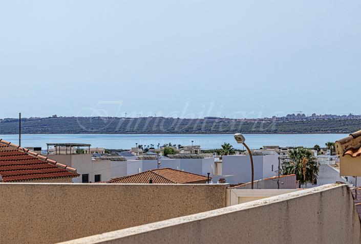 Image No.42-5 Bed Villa / Detached for sale