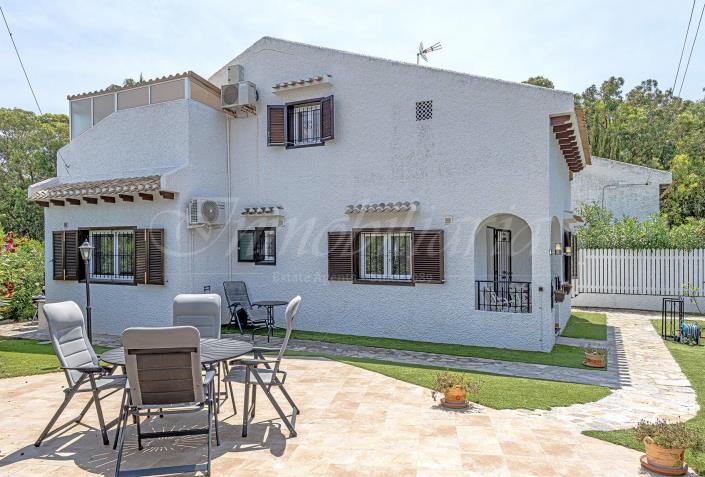 Image No.9-3 Bed Villa / Detached for sale