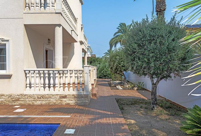 Image No.7-4 Bed Villa / Detached for sale