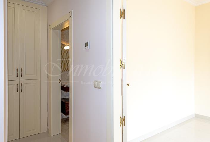 Image No.33-4 Bed Villa / Detached for sale