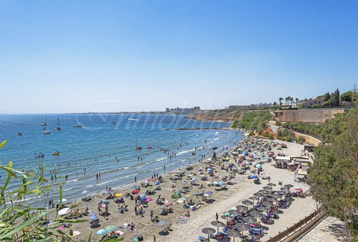 Image No.61-4 Bed Villa / Detached for sale