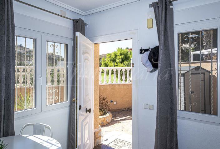 Image No.20-3 Bed Villa / Detached for sale