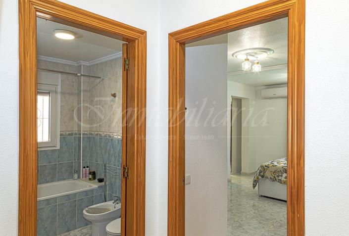 Image No.24-3 Bed Villa / Detached for sale