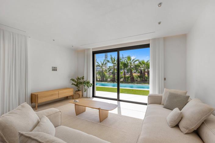 Image No.14-3 Bed Apartment for sale