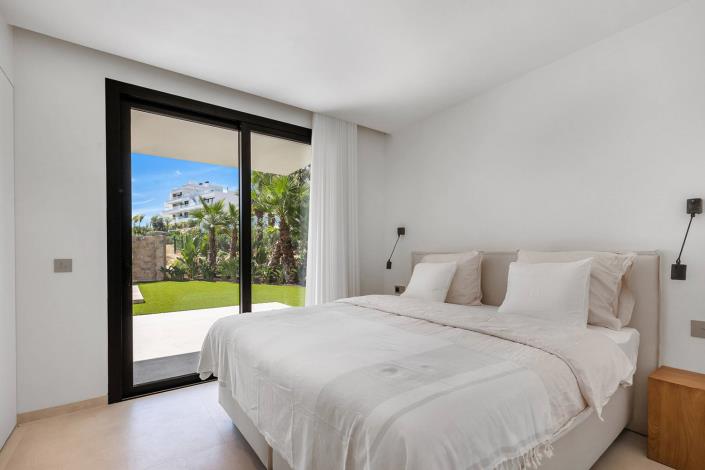 Image No.20-3 Bed Apartment for sale